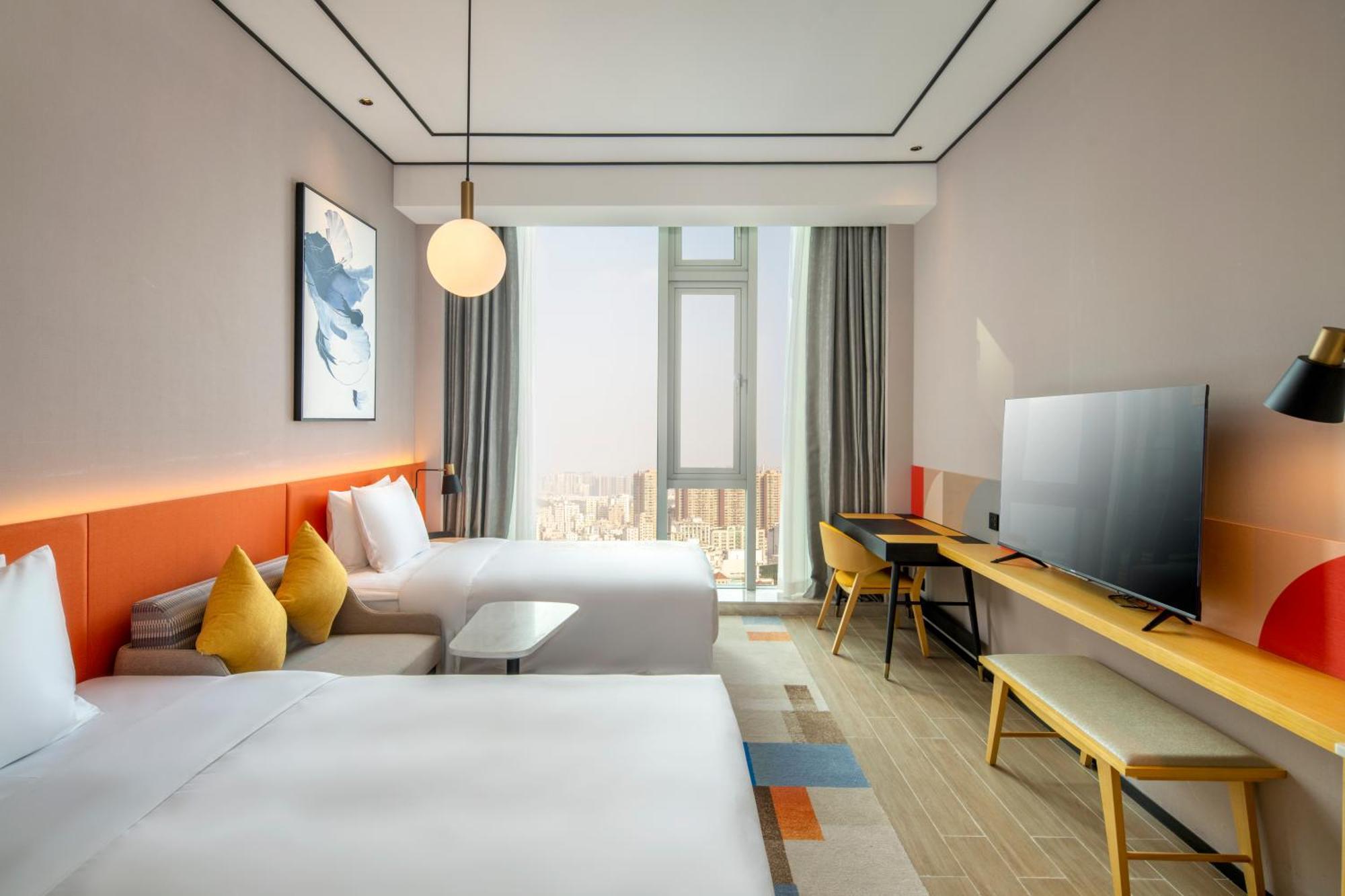Hilton Garden Inn Shenzhen Airport,Enjoy 24-Hour One Way Free Delivery From Hotel To Shenzhen Baoan Airport On The Hour Eksteriør bilde