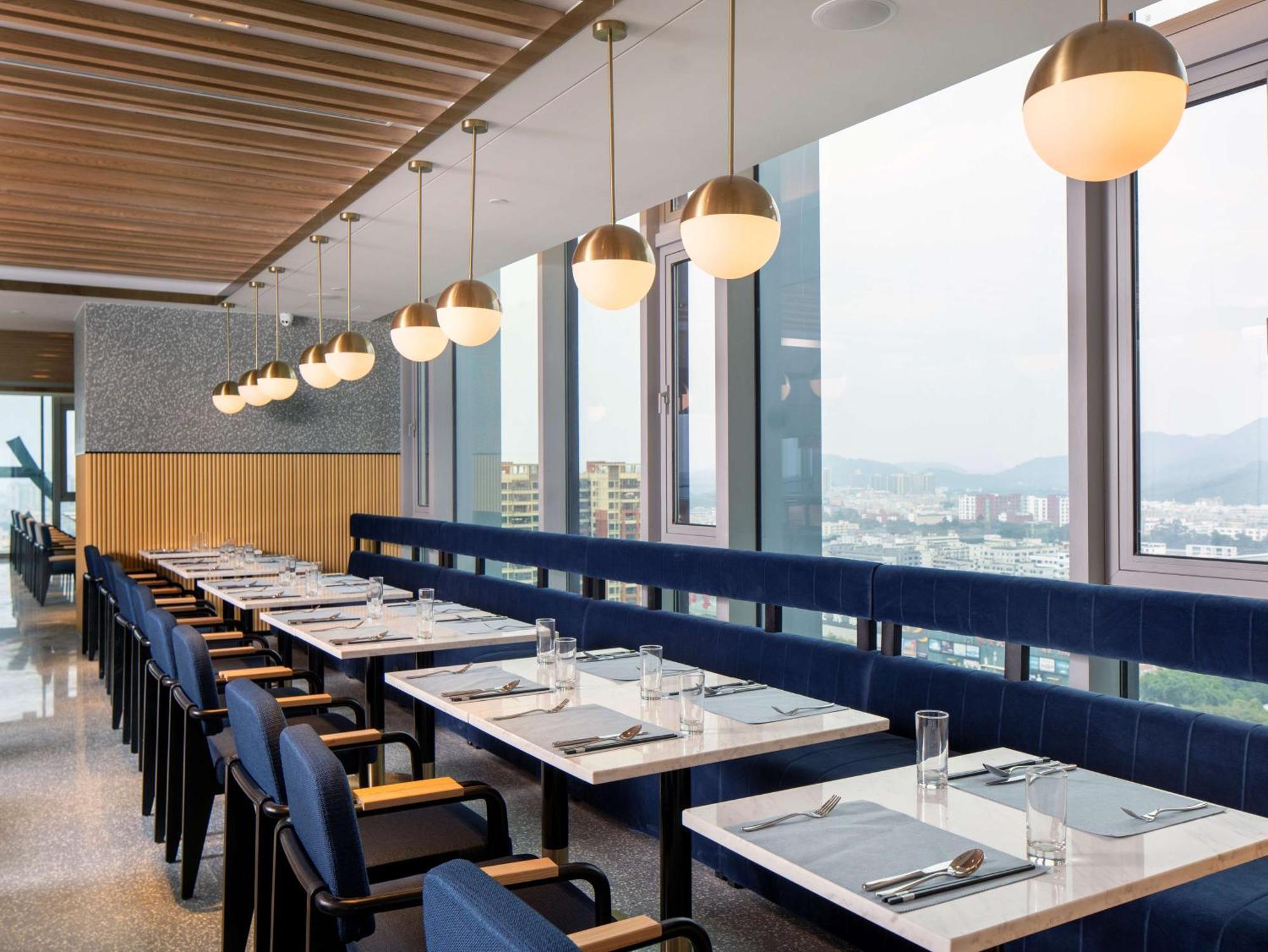 Hilton Garden Inn Shenzhen Airport,Enjoy 24-Hour One Way Free Delivery From Hotel To Shenzhen Baoan Airport On The Hour Eksteriør bilde