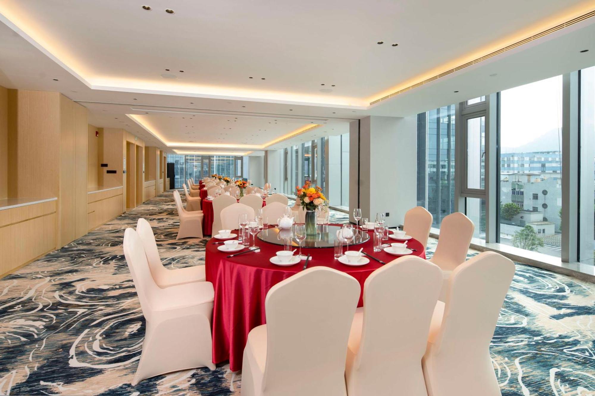 Hilton Garden Inn Shenzhen Airport,Enjoy 24-Hour One Way Free Delivery From Hotel To Shenzhen Baoan Airport On The Hour Eksteriør bilde