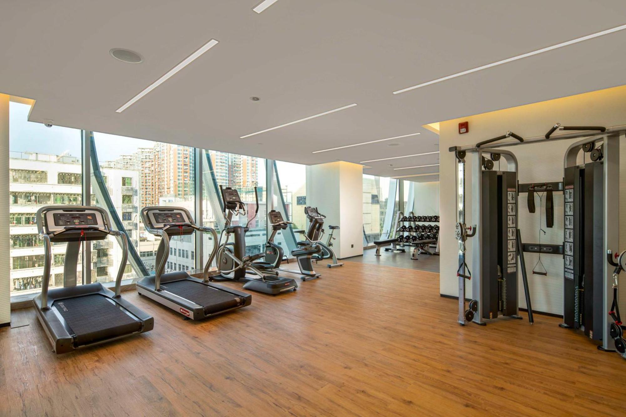 Hilton Garden Inn Shenzhen Airport,Enjoy 24-Hour One Way Free Delivery From Hotel To Shenzhen Baoan Airport On The Hour Eksteriør bilde